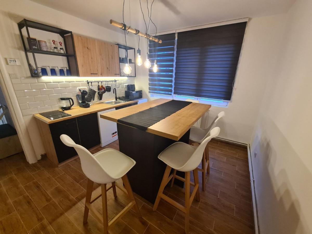 Mak Apartment - Free Parking - Balcony Сараево Екстериор снимка